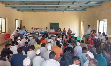 शिवे ग्रामपंचायतीची ग्रामसभा संपन्न.'आमचा गाव आमचा विकास' या विषयावर अक्षय शिवेकर यांचे मार्गदर्शन