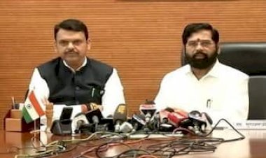 आज रात्री पासून राज्यात पेट्रोल ५ रुपये व डिझेल ३ रुपयांनी स्वस्त : सरपंच व नगराध्यक्ष जनतेमधून निवड : राज्य मंत्रिमंडळाचे ८ मोठे निर्णय