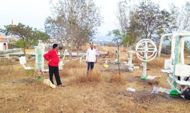 ढुम्या डोंगरावर लोकवर्गणीतून कामे