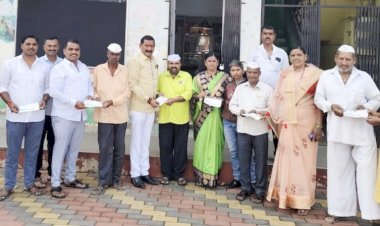 Khed | राक्षेवाडी ग्रामपंचायतकडून दिव्यांगांना धनादेश वाटप