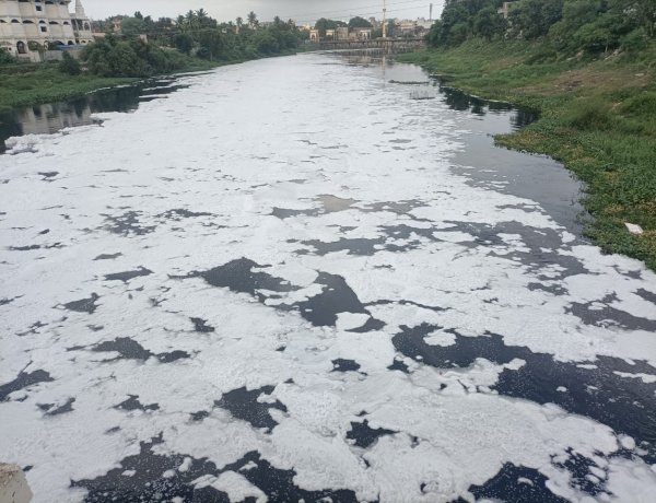 Khed | आळंदीत इंद्रायणी नदी पुन्हा फेसाळली