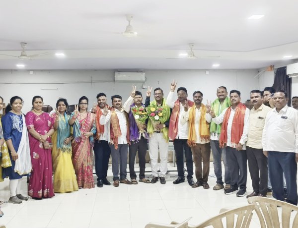 Khed Gram Panchayat Officers Association election | खेड ग्रामपंचायत अधिकारी संघटनेच्या अध्यक्षपदी  शंकर ढोरे अध्यक्षपदी विजयी तर उपाध्यक्षपदी रवींद्र उगले व सचिवपदी बाबाजी चव्हाण बिनविरोध