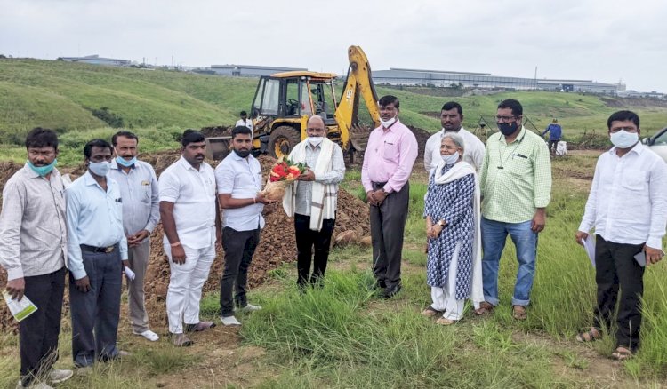 आर्थिकदृष्ट्या सक्षम ग्रामपंचायतींनी कचऱ्यापासून खत निर्मिती प्रकल्प उभारावेत : गटविकास अधिकारी अजय जोशी