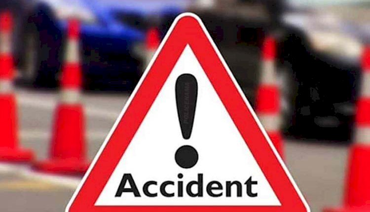 मुंबई द्रुतगती मार्गावर अपघात ; पुण्यातील चार विद्यार्थी ठार