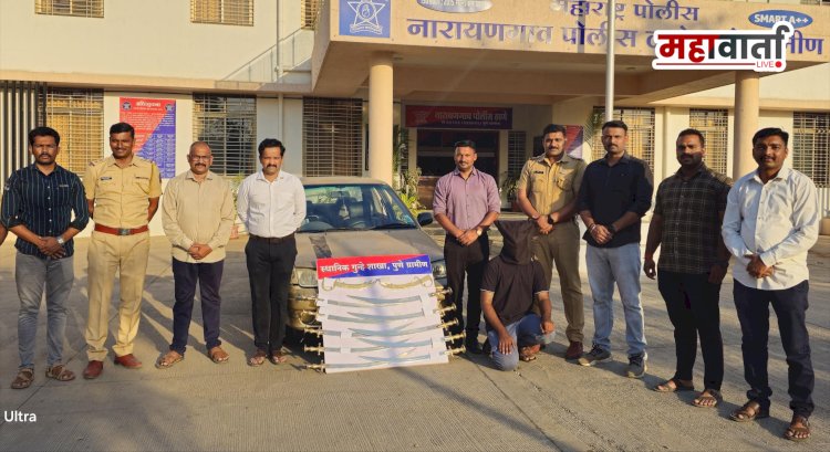 Narayangaon illegal swords seized | नारायणगाव येथे १२ बेकायदेशीर तलवारी जप्त; जुन्नरचा तरुण सालीम साजिद पठाण अटक